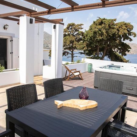 Vila Sunny Bay Agia Marina  Exteriér fotografie
